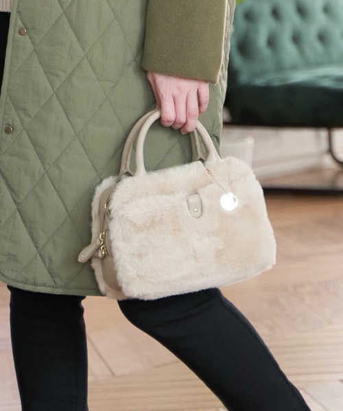 ikka（イッカ）の「エコファー2WAYミニショルダーバッグ（ショルダーバッグ・レディース・オフホワイト/ダークグリーン/ブラック/ベージュ・FREE）」の2枚目の写真