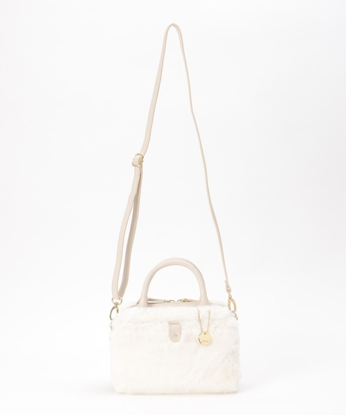 ikka（イッカ）の「エコファー2WAYミニショルダーバッグ（ショルダーバッグ・レディース・オフホワイト/ダークグリーン/ブラック/ベージュ・FREE）」の14枚目の写真