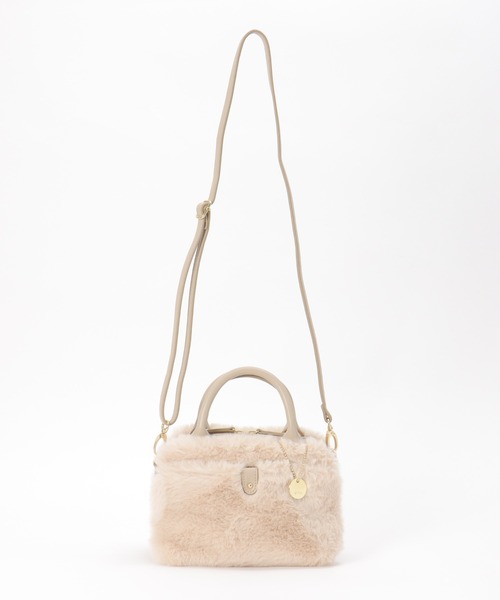 ikka（イッカ）の「エコファー2WAYミニショルダーバッグ（ショルダーバッグ・レディース・オフホワイト/ダークグリーン/ブラック/ベージュ・FREE）」の17枚目の写真