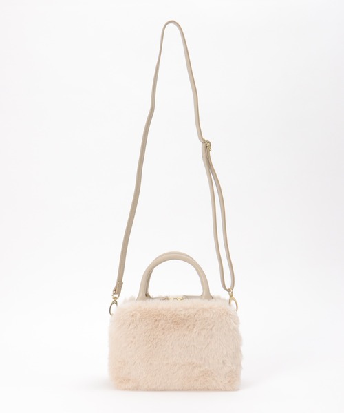 ikka（イッカ）の「エコファー2WAYミニショルダーバッグ（ショルダーバッグ・レディース・オフホワイト/ダークグリーン/ブラック/ベージュ・FREE）」の5枚目の写真