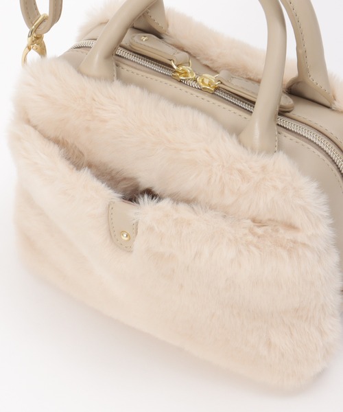 ikka（イッカ）の「エコファー2WAYミニショルダーバッグ（ショルダーバッグ・レディース・オフホワイト/ダークグリーン/ブラック/ベージュ・FREE）」の16枚目の写真