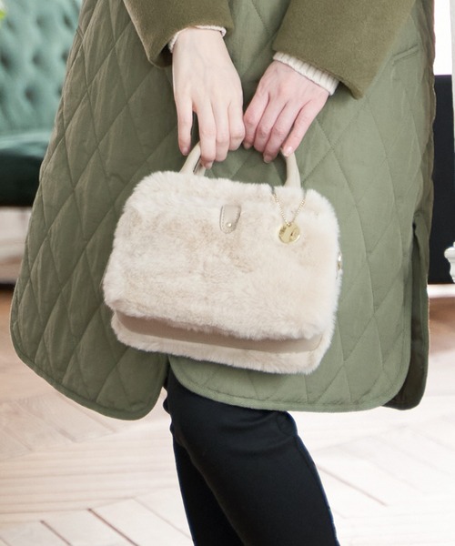 ikka（イッカ）の「エコファー2WAYミニショルダーバッグ（ショルダーバッグ・レディース・オフホワイト/ダークグリーン/ブラック/ベージュ・FREE）」の19枚目の写真