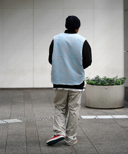 URU（ウル）の「【URU / ウル】CUT JACQUARD ZIP UP VEST（その他アウター・メンズ・ブルー系その他・3）」の3枚目の写真