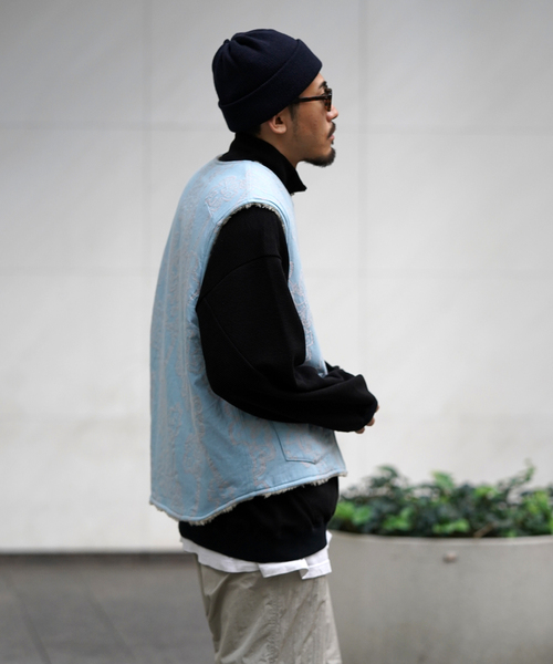 URU（ウル）の「【URU / ウル】CUT JACQUARD ZIP UP VEST（その他アウター・メンズ・ブルー系その他・3）」の5枚目の写真