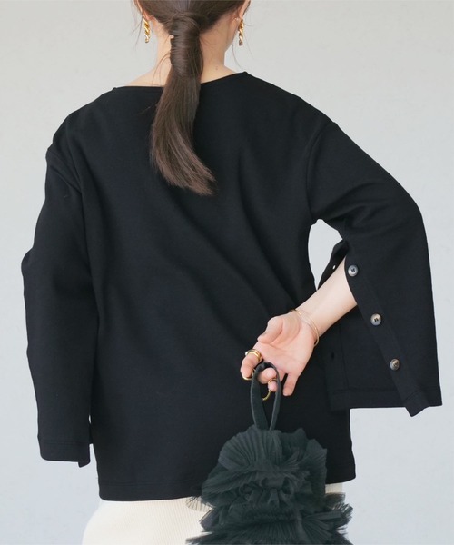 KOBE LETTUCE（コウベレタス）の「[ 田中亜希子さんコラボ ] 選べる2タイプ ソフトコットンロンT（Tシャツ/カットソー・レディース・ホワイト系その他/ホワイト系/チャコール/ホワイト×ブラック/グレー系/ホワイト系1/ベージュ系その他/ブラック/ブラック系/ベージュ系その他2/アイボリー系1/ブラック系1/ブラック系その他2/ホワイト系2/レッド系その他/レッド系その他2/ホワイト系3/ブラック系その他/アイボリー系・M2/1/M1/2/3/M3）」の10枚目の写真