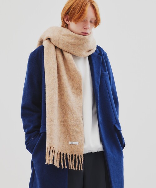 tk.TAKEO KIKUCHI（ティーケータケオキクチ）の「◆ソフト大判マフラーストール（マフラー・メンズ・ブラック/ベージュ/オフホワイト/ブラック系1/グレー系1・00）」の5枚目の写真