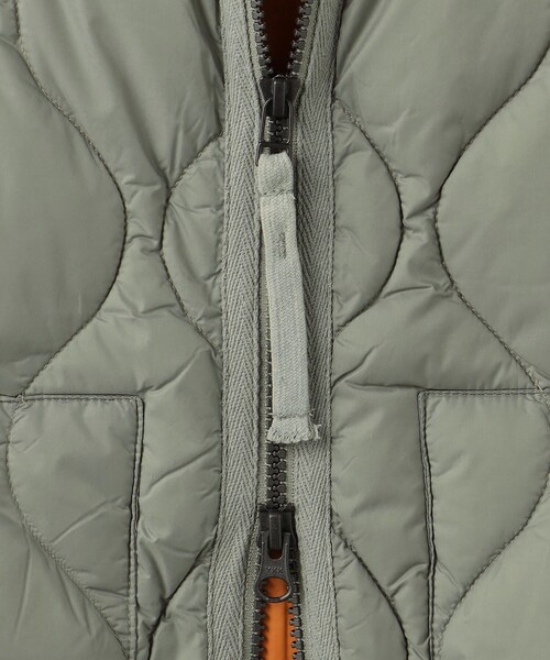 TAION(タイオン)の「<TAION>ミリタリー Vネック ダブルジップ ダウンベスト(ダウンベスト・メンズ・オリーブ/ブラック/ライトグレー/ケリーグリーン・L/M/XL)」の20枚目の写真