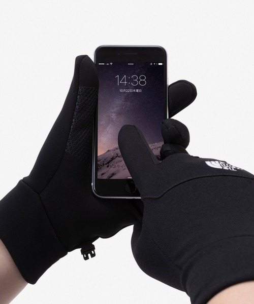 THE NORTH FACE（ザノースフェイス）の「THE NORTH FACE/ザ・ノース・フェイス 手袋 防寒 イーチップグローブ ETIP GLOVE NN62344（手袋・メンズ・ブラック・L/S/M）」の7枚目の写真
