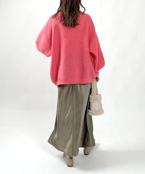 PICCIN（ピッチン）の「クルーネックオーバーサイズニット（ニット/セーター・レディース・チャコールグレー/ピンク/ブルー/イエロー/オフホワイト・M）」の19枚目の写真