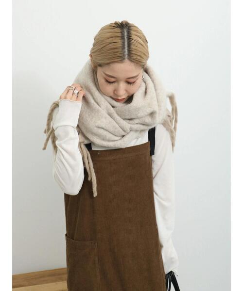 Samansa Mos2 blue（サマンサモスモスブルー）の「アソートフリンジボリュームマフラー（ストール/ショール・レディース・ブルー/チャコールグレー/サックスブルー/キナリ・F）」の22枚目の写真