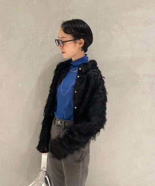 emmi(エミ)の「【emmi atelier】フリンジクロップドシャツ(シャツ/ブラウス・レディース・アイボリー/ブラック・FREE)」の21枚目の写真