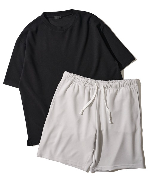 ADPOSION(アドポーション)の「【上下2点セット】冷感ポンチ 半袖Tシャツ&ハーフパンツ ルームウェア(ルームウェア/パジャマ・メンズ・ホワイト×ブラック/ブラック×グレー/グレー/ブルーグレー/ブラック/グリーン/チャコールグレー・X-LARGE/LARGE/MEDIUM)」の4枚目の写真