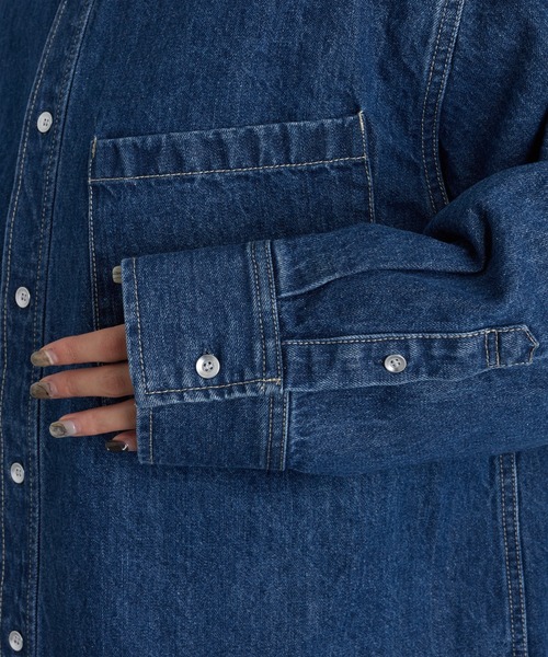 COLONY 2139（コロニートゥーワンスリーナイン）の「デニム長袖オーバーシャツ（シャツ/ブラウス・レディース・ブルー/サックスブルー/ライトグレー・FREE）」の18枚目の写真