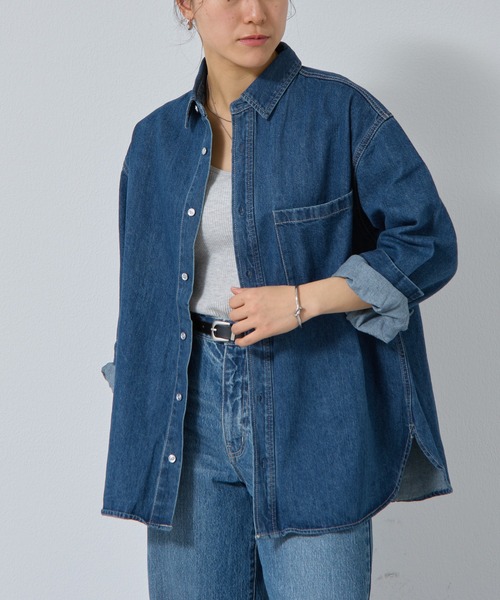 COLONY 2139（コロニートゥーワンスリーナイン）の「デニム長袖オーバーシャツ（シャツ/ブラウス・レディース・ブルー/サックスブルー/ライトグレー・FREE）」の4枚目の写真