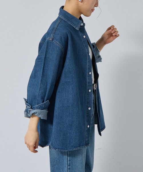 COLONY 2139（コロニートゥーワンスリーナイン）の「デニム長袖オーバーシャツ（シャツ/ブラウス・レディース・ブルー/サックスブルー/ライトグレー・FREE）」の5枚目の写真