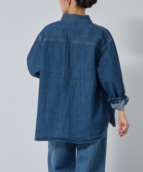 COLONY 2139（コロニートゥーワンスリーナイン）の「デニム長袖オーバーシャツ（シャツ/ブラウス・レディース・ブルー/サックスブルー/ライトグレー・FREE）」の6枚目の写真
