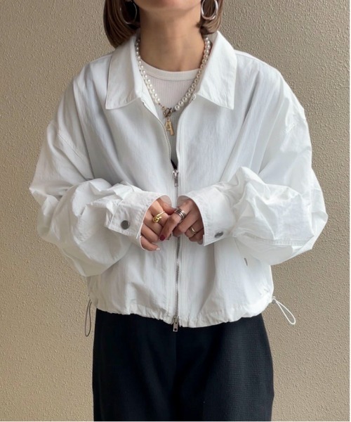 feepur by saya（フェピュールバイサヤ）の「ナイロンショートブルゾン（ナイロンジャケット・レディース・ブラック/アイボリー/カーキ・MEDIUM）」の13枚目の写真