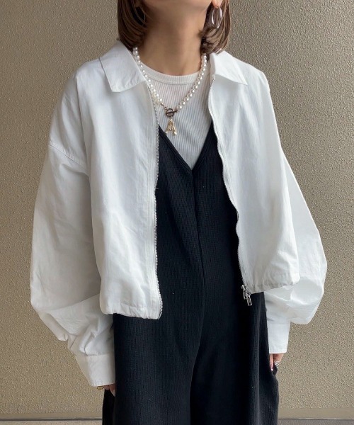 feepur by saya（フェピュールバイサヤ）の「ナイロンショートブルゾン（ナイロンジャケット・レディース・ブラック/アイボリー/カーキ・MEDIUM）」の6枚目の写真