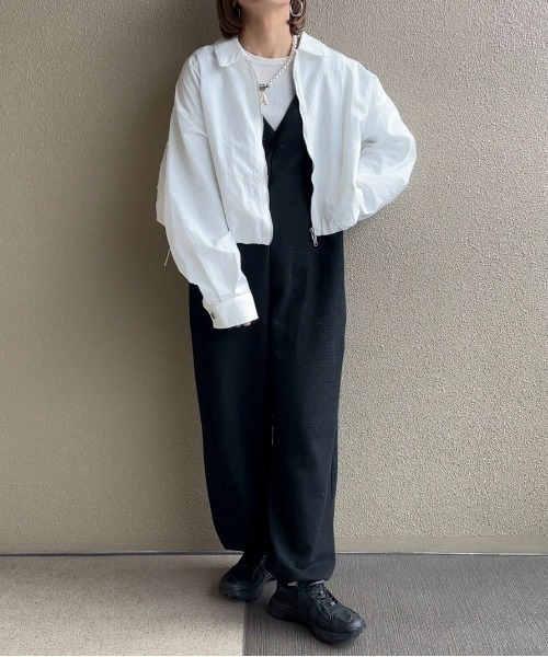 feepur by saya（フェピュールバイサヤ）の「ナイロンショートブルゾン（ナイロンジャケット・レディース・ブラック/アイボリー/カーキ・MEDIUM）」の7枚目の写真