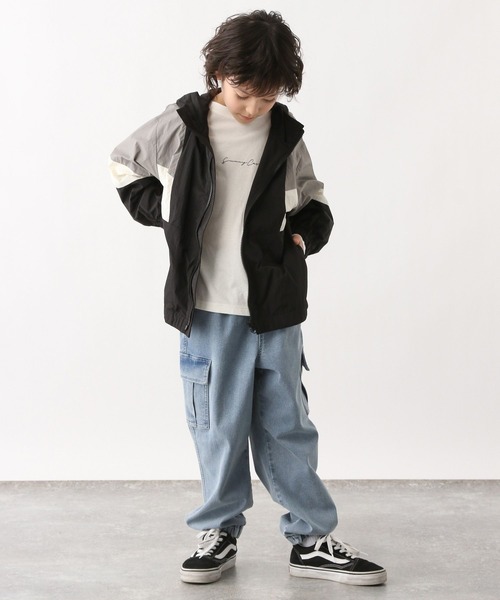 GLOBAL WORK(グローバルワーク)の「洗える撥水切り替えパーカー/995350(ナイロンジャケット・キッズ・ブラック×グレー/ブラック×ブルー・120cm/130cm/140cm/150cm/160cm/170cm)」の4枚目の写真