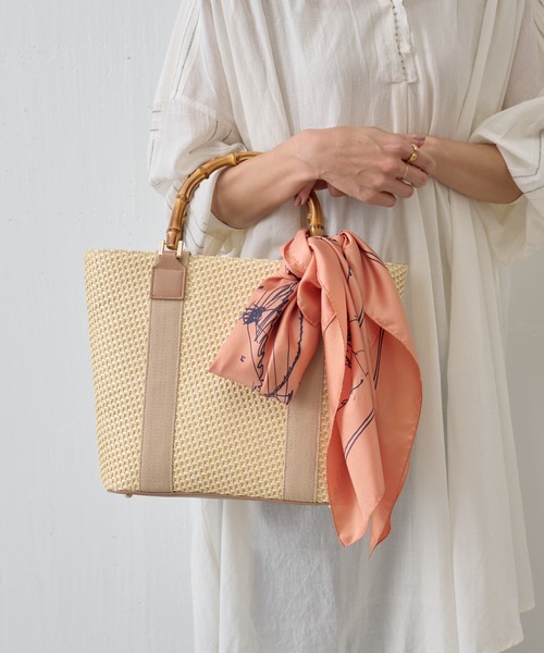 BEARDSLEY（ビアズリー）の「シルクスカーフ（パリ柄）（バンダナ