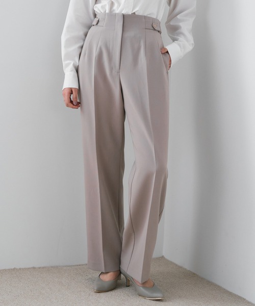 YECCA VECCA（イェッカヴェッカ）の「サイドベルテッドハイウエストパンツ（その他パンツ・レディース・アイボリー/グリーン/ベージュ/ネイビー・S/M/M-L）」の3枚目の写真