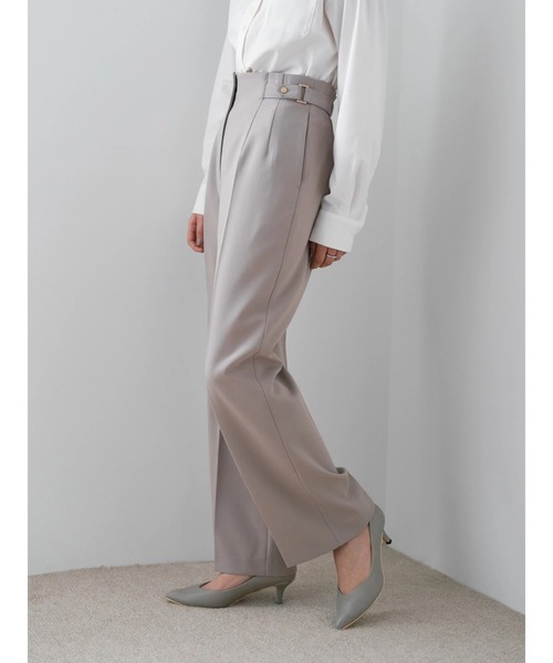 YECCA VECCA（イェッカヴェッカ）の「サイドベルテッドハイウエストパンツ（その他パンツ・レディース・アイボリー/グリーン/ベージュ/ネイビー・S/M/M-L）」の12枚目の写真