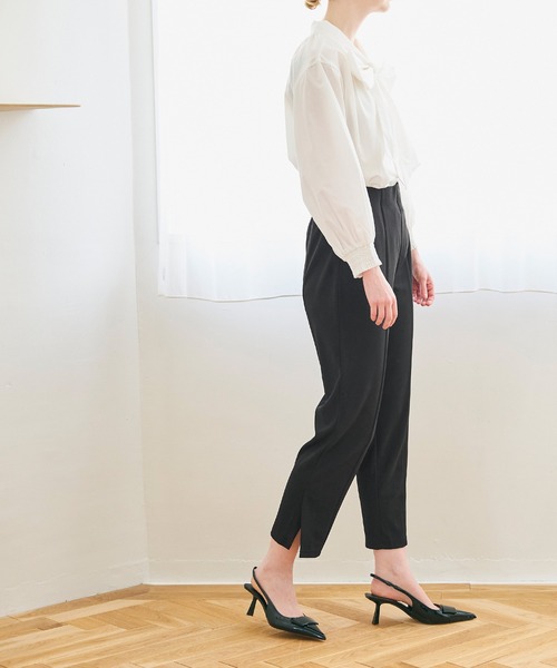 coca（coca）（コカ）の「裾スリットジョーゼットテーパードパンツ[セットアップ対応]（スラックス・レディース・ブラック/グレイッシュベージュ・L/M）」の11枚目の写真
