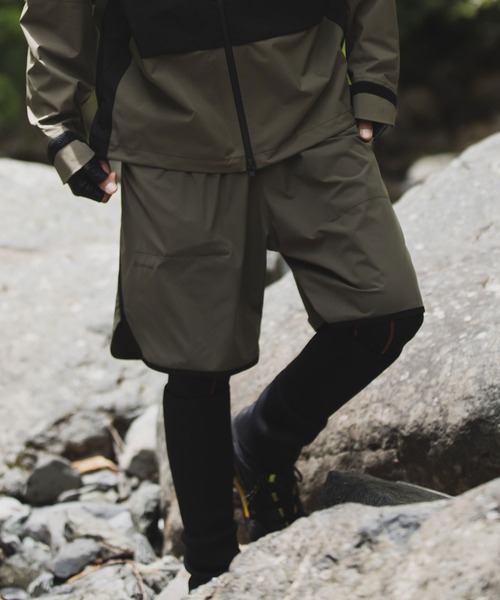 Snow Peak(スノーピーク)の「Toned Trout Stretch River Shorts(その他パンツ・メンズ・カーキ/ブラック・XL/L/M)」の2枚目の写真