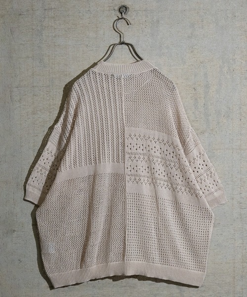 JOHN'S CLOSET（ジョンズクローゼット）の「【a】リネンライク クルーネック 切替ドルマンBIGニット（ニット/セーター・メンズ・ブラック/アイボリー/チャコールグレー・LARGE/MEDIUM）」の20枚目の写真