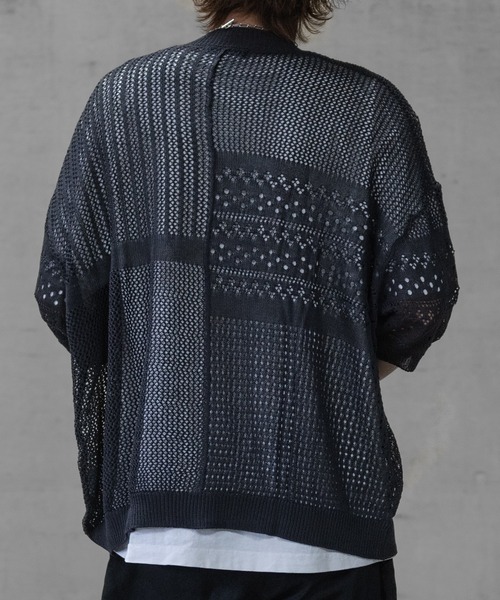 JOHN'S CLOSET（ジョンズクローゼット）の「【a】リネンライク クルーネック 切替ドルマンBIGニット（ニット/セーター・メンズ・ブラック/アイボリー/チャコールグレー・LARGE/MEDIUM）」の16枚目の写真