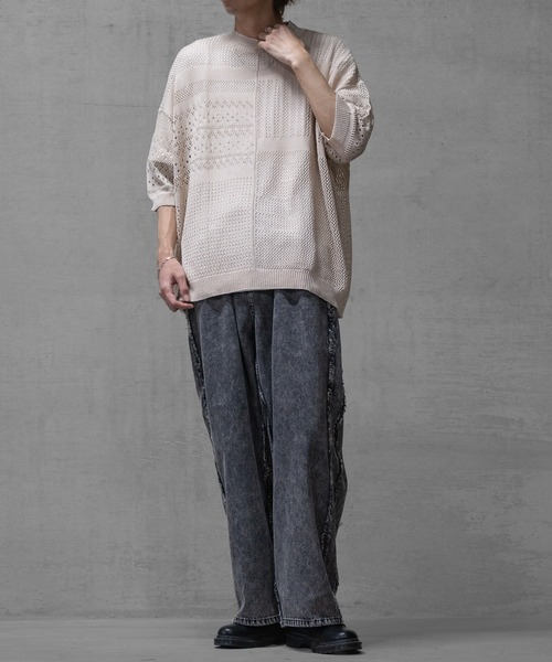 JOHN'S CLOSET（ジョンズクローゼット）の「【a】リネンライク クルーネック 切替ドルマンBIGニット（ニット/セーター・メンズ・ブラック/アイボリー/チャコールグレー・LARGE/MEDIUM）」の8枚目の写真