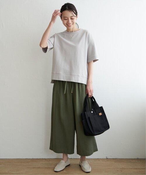 ikka（イッカ）の「ミニ裏毛スウェットライク半袖Tシャツ（Tシャツ/カットソー・レディース・チャコールグレー/オフホワイト/ピンク/ライトグレー/ダークグリーン・M/L/S）」の18枚目の写真