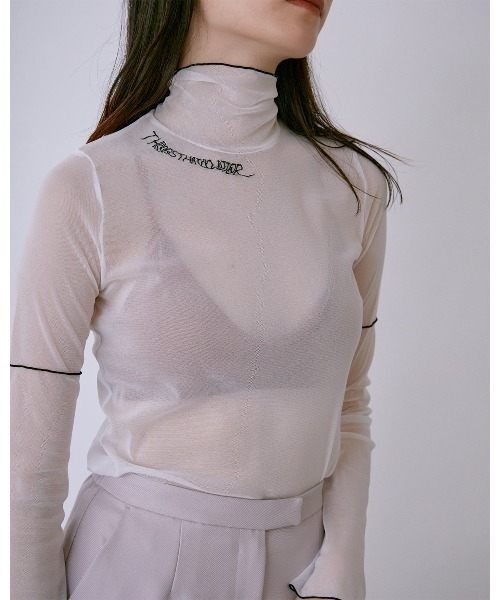 THINGS THAT MATTER（シングス ザット マター）の「HIGH NECK TULLE TOPS / ハイネックチュールトップス（Tシャツ/カットソー・レディース・ブラック/ベージュ/パープル/ホワイト・FREE）」の2枚目の写真