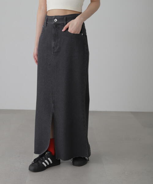 FREE'S MART（フリーズマート）の「◆フロントスリットナローデニムスカート（デニムスカート・レディース・ブラック系その他/ライトインディゴブルー・MEDIUM/SMALL）」の2枚目の写真