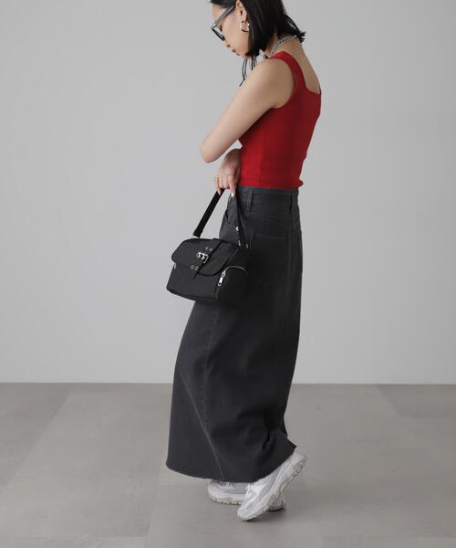 FREE'S MART（フリーズマート）の「◆フロントスリットナローデニムスカート（デニムスカート・レディース・ブラック系その他/ライトインディゴブルー・MEDIUM/SMALL）」の5枚目の写真