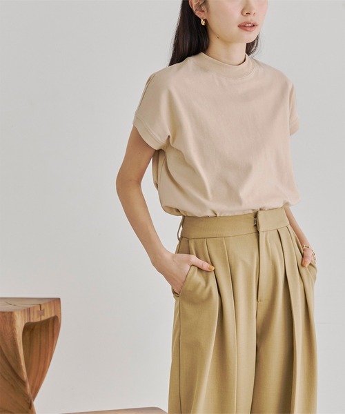 titivate（ティティベイト）の「モックネックフレンチスリーブTシャツ（Tシャツ/カットソー・レディース・ピンク/ベージュ/ブラック/オフホワイト・M）」の4枚目の写真