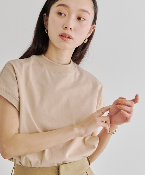 titivate（ティティベイト）の「モックネックフレンチスリーブTシャツ（Tシャツ/カットソー・レディース・ピンク/ベージュ/ブラック/オフホワイト・M）」の9枚目の写真