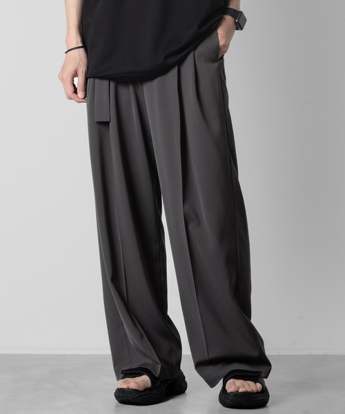 ATTACHMENT（アタッチメント）の「【 直営店・ZOZOTOWN限定 】ソルビアツイル ベルテッドワイドトラウザーズ / SORIBIA TWILL BELTED WIDE TROUSERS（スラックス・メンズ・ブラック/ダークグレー・1/2/3）」の5枚目の写真