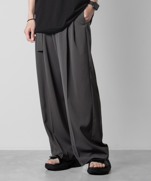 ATTACHMENT（アタッチメント）の「【 直営店・ZOZOTOWN限定 】ソルビアツイル ベルテッドワイドトラウザーズ / SORIBIA TWILL BELTED WIDE TROUSERS（スラックス・メンズ・ブラック/ダークグレー・1/2/3）」の6枚目の写真