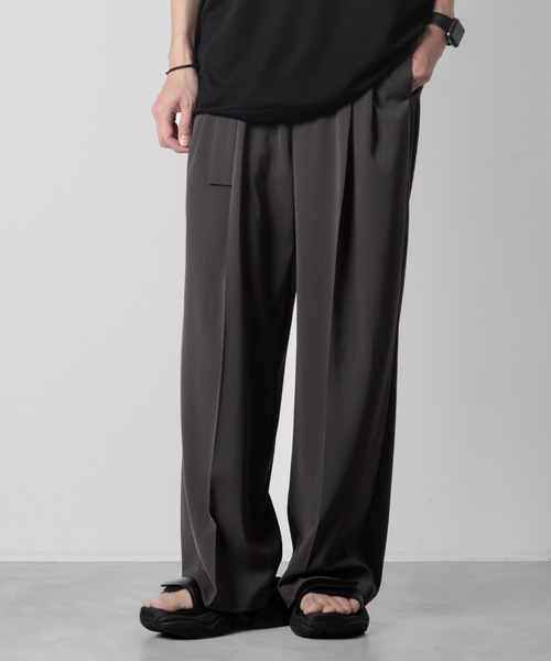 ATTACHMENT（アタッチメント）の「【 直営店・ZOZOTOWN限定 】ソルビアツイル ベルテッドワイドトラウザーズ / SORIBIA TWILL BELTED WIDE TROUSERS（スラックス・メンズ・ブラック/ダークグレー・1/2/3）」の7枚目の写真