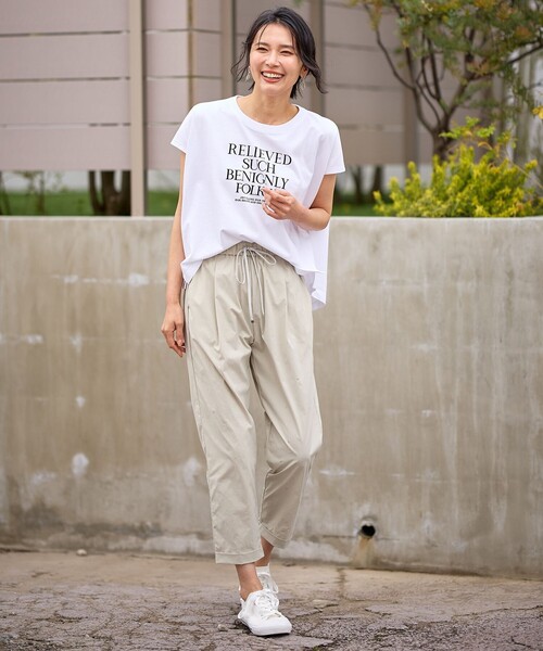 ANY(エニィ)の「フレンチスリーブロゴTシャツ(Tシャツ/カットソー・レディース・アイボリー系/グレー系/ピンク系/ライトグレー系・2/3)」の22枚目の写真