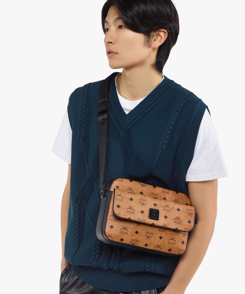 MCM（エムシーエム）の「Aren メッセンジャーバッグ - ヴィセトス（メッセンジャーバッグ・メンズ・ブラウン・MEDIUM）」の7枚目の写真