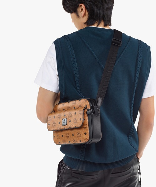 MCM（エムシーエム）の「Aren メッセンジャーバッグ - ヴィセトス（メッセンジャーバッグ・メンズ・ブラウン・MEDIUM）」の8枚目の写真