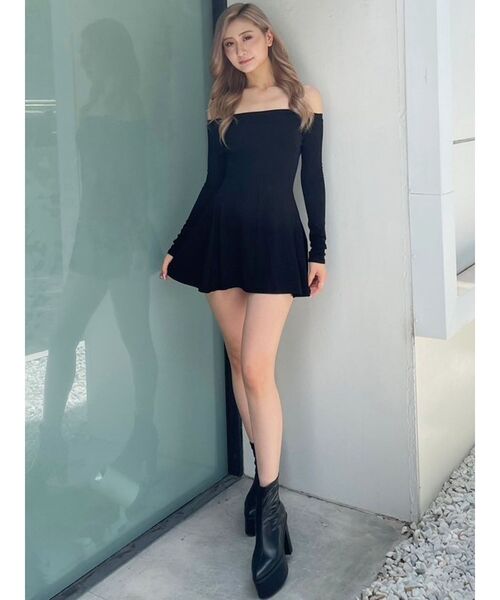 GYDA（ジェイダ）の「オフショルフレアワンピース（ワンピース・レディース・ブラック/オフホワイト・FREE）」の22枚目の写真