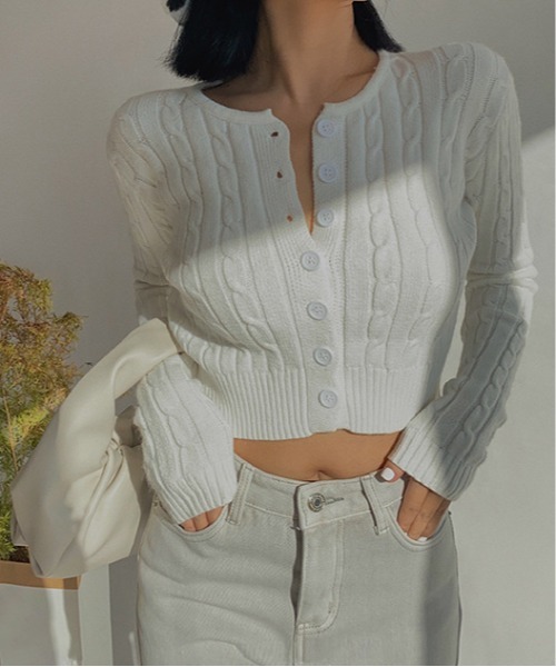 Jasmine Grandiflorum（ジャスミングランディフローラム）の「【Jasmine】ケーブル編みニットカーディガン（カーディガン/ボレロ・レディース・ブラック/ブルー/ホワイト/グリーン/ピンク・FREE）」の8枚目の写真