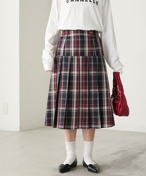 BONLECILL（ボンルシール）の「BIGチェック切替ミディプリーツスカート（スカート・レディース・チャコールグレー/ピンク/ブラウン/ネイビー・FREE）」の22枚目の写真
