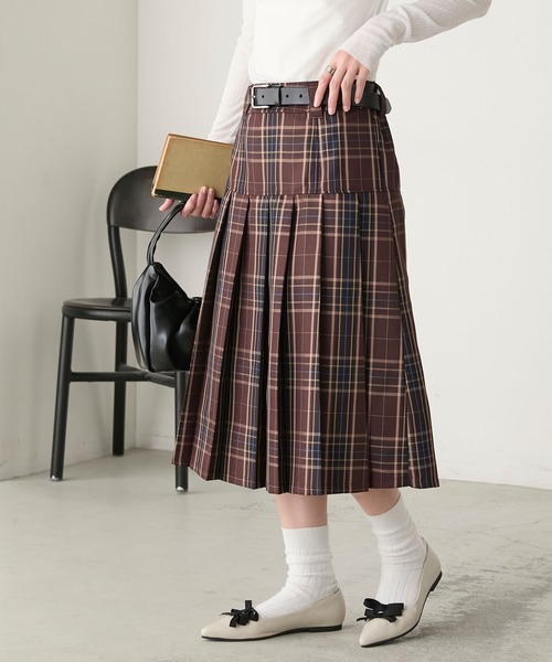 BONLECILL（ボンルシール）の「BIGチェック切替ミディプリーツスカート（スカート・レディース・チャコールグレー/ピンク/ブラウン/ネイビー・FREE）」の18枚目の写真