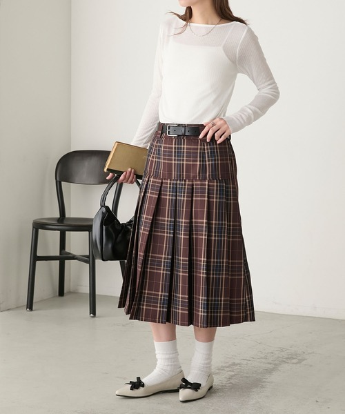 BONLECILL（ボンルシール）の「BIGチェック切替ミディプリーツスカート（スカート・レディース・チャコールグレー/ピンク/ブラウン/ネイビー・FREE）」の19枚目の写真