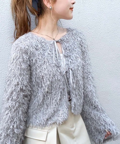mily bilet(ミウィビレット)の「【mily bilet】大人可愛いトレンド感。フェザー前後2WAYショートリボンカーディガン(カーディガン/ボレロ・レディース・アイボリー/チャコールグレー/グレー・LARGE/MEDIUM/SMALL/X-LARGE)」の18枚目の写真